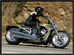 Jezdne, Harley Davidson V-Rod, Właściwości